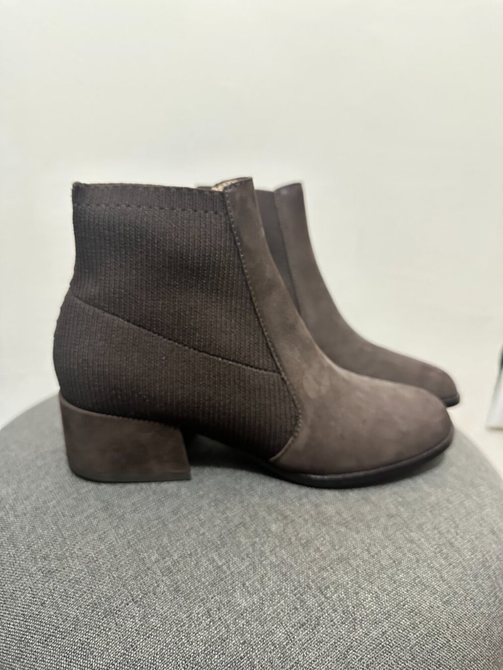 Eileen Fisher Brown Leather Aesop Bootie - Picture 5 of 6